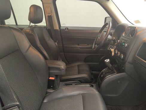 Used 2016 Jeep Patriot Sport w/ Power Value Group FWD image 21