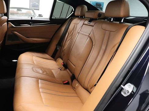 Used 2019 BMW 540i w/ Premium Package image 13