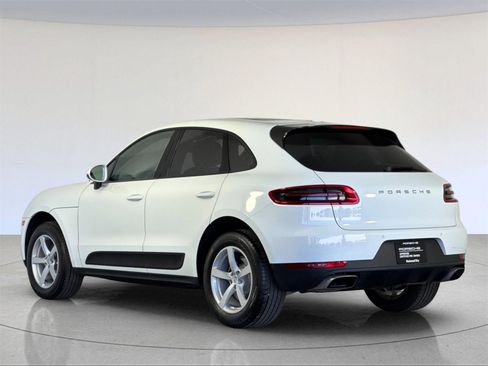 Used 2018 Porsche Macan image 3