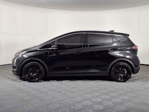 Used 2022 Chevrolet Bolt LT w/ Infotainment Package image 4