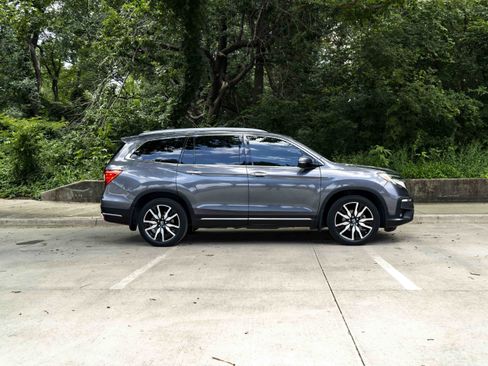 Used 2019 Honda Pilot Touring image 10