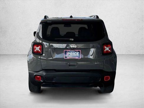 Used 2019 Jeep Renegade Latitude image 8