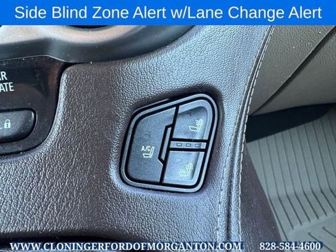 Used 2015 Chevrolet Suburban LTZ image 38