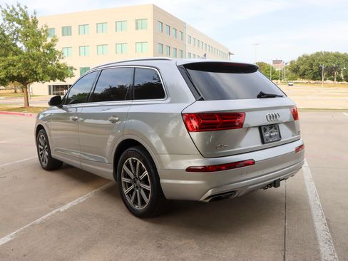 Used 2017 Audi Q7 3.0T Premium Plus w/ Premium Plus Package AWD/4WD image 5