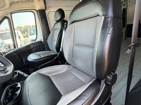 Used 2023 RAM ProMaster 2500 FWD image 15