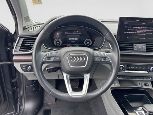 Used 2023 Audi Q5 2.0T Premium Plus w/ Premium Plus Package AWD/4WD image 11