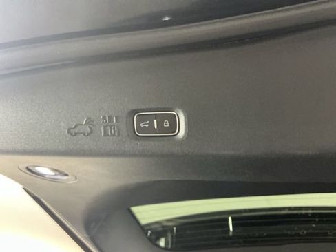 Used 2025 Ford Expedition Tremor AWD/4WD image 34