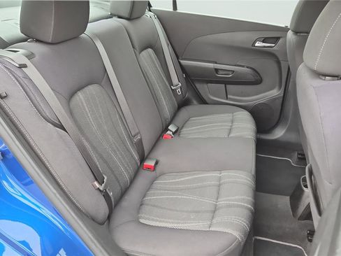 Used 2020 Chevrolet Sonic LT w/ Convenience Package image 17