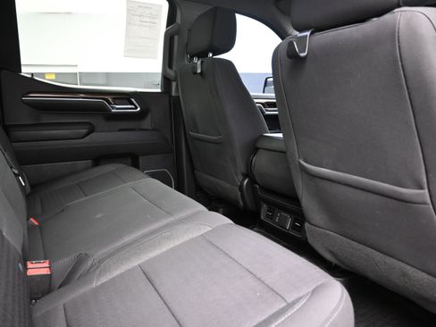 Used 2023 Chevrolet Silverado 1500 LT AWD/4WD image 23