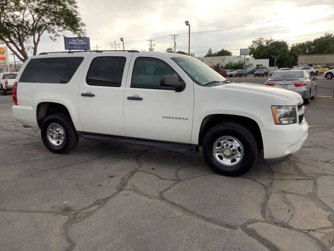 Used 2012 Chevrolet Suburban 2500 w/ Skid Plate Package AWD/4WD image 9
