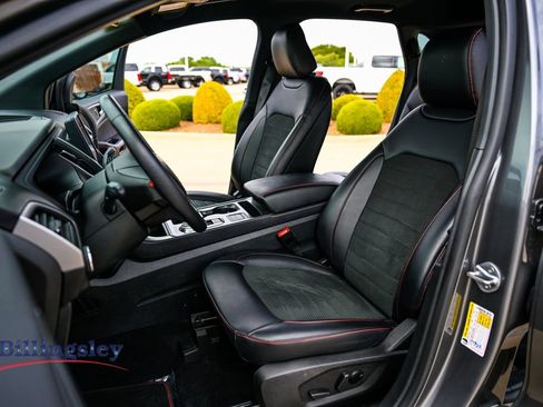 Used 2023 Ford Edge ST-Line AWD/4WD image 10