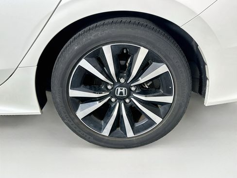 Used 2022 Honda Civic EX image 11