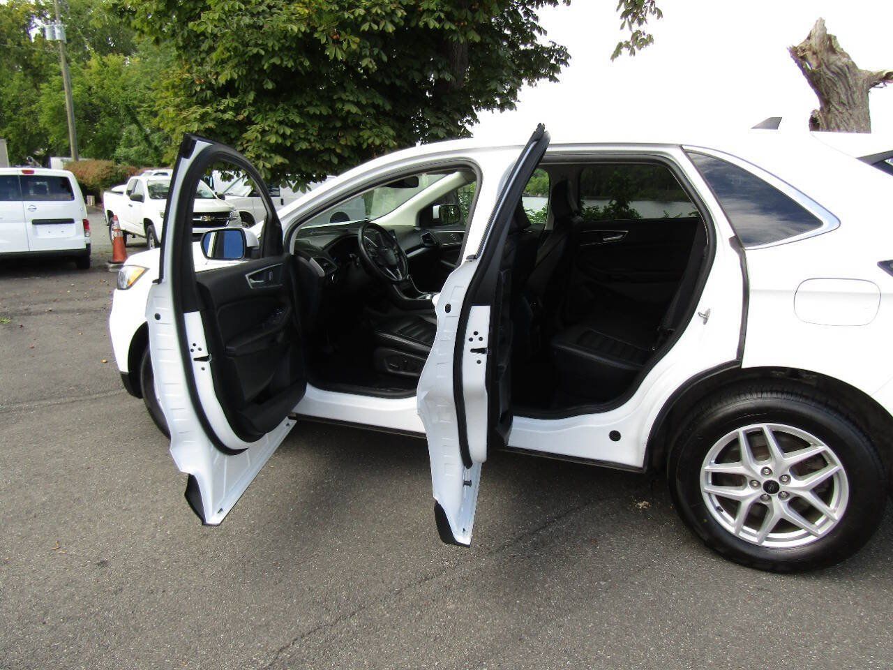 Used 2024 Ford Edge SEL AWD/4WD image 20