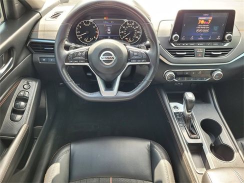 Used 2019 Nissan Altima 2.5 SR image 14