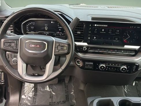 Used 2025 GMC Sierra 1500 SLT AWD/4WD image 9