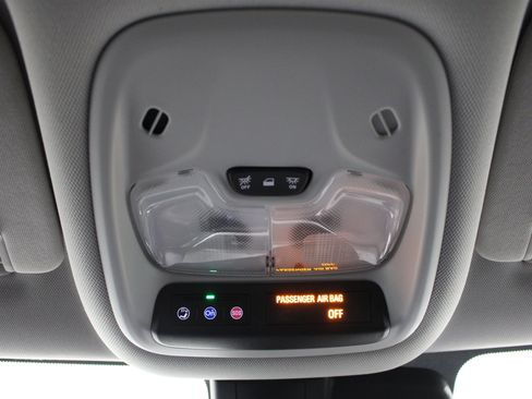Used 2023 Chevrolet TrailBlazer LT w/ Convenience Package AWD/4WD image 20