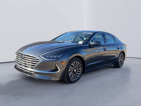 Certified 2023 Hyundai Sonata Limited w/ Cargo Package image 7