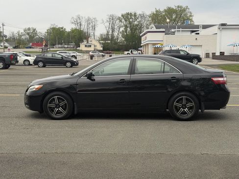 Used 2007 Toyota Camry XLE FWD image 8