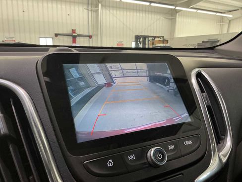 Used 2018 Chevrolet Equinox LT w/ Sun & Infotainment Package image 13