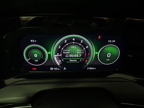 Used 2022 Volkswagen GTI SE FWD image 17