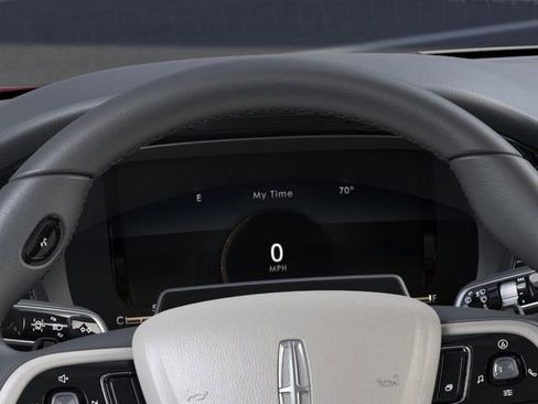 New 2026 Lincoln Corsair Premiere image 14