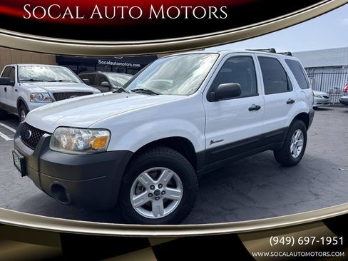 Used 2005 Ford Escape 2WD Hybrid image 1
