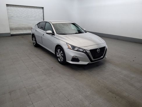Used 2020 Nissan Altima 2.5 S AWD/4WD image 13
