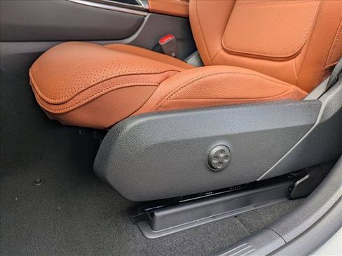 New 2026 Mercedes-Benz GLC 300 image 4