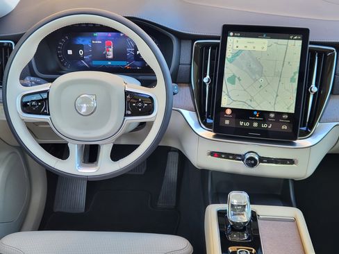 New 2026 Volvo XC90 B5 Ultra image 27