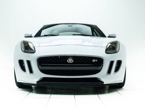 Used 2016 Jaguar F-TYPE R image 6