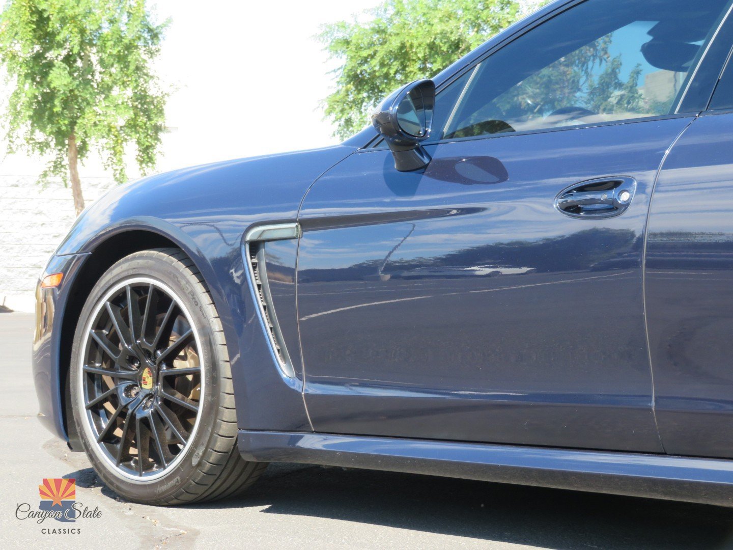 Used 2016 Porsche Panamera AWD/4WD image 24
