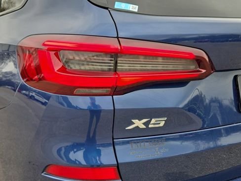 Used 2023 BMW X5 xDrive40i w/ M Sport Package image 8