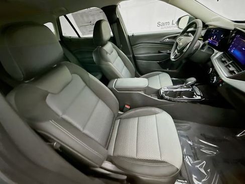 New 2026 Chevrolet Trax LT w/ Driver Confidence Package image 27