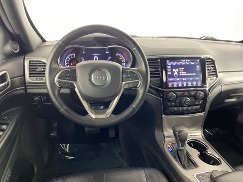 Used 2019 Jeep Grand Cherokee Limited image 19