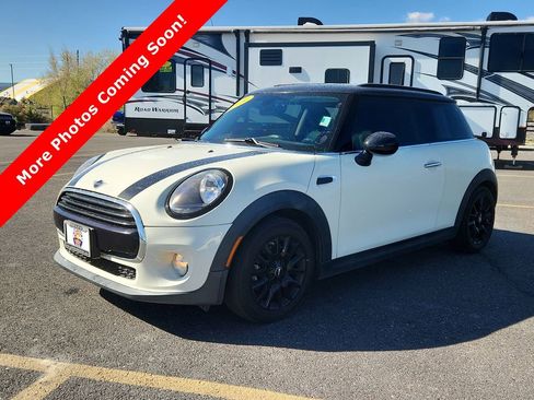 Used 2019 MINI Cooper 2-Door Hardtop image 4