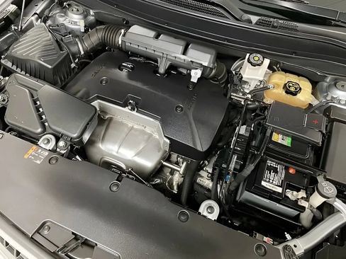 Used 2020 Buick Envision Essence w/ LPO, Active Package FWD image 16