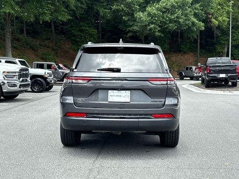 Used 2023 Jeep Grand Cherokee Limited w/ Luxury Tech Group II RWD image 4