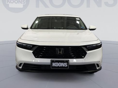 Used 2024 Honda Accord EX image 11