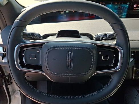 New 2026 Lincoln Navigator L Reserve w/ Jet Appearance Package image 8