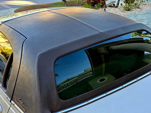 Used 2003 Lincoln Town Car Cartier image 9