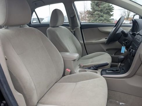 Used 2013 Toyota Corolla L image 21