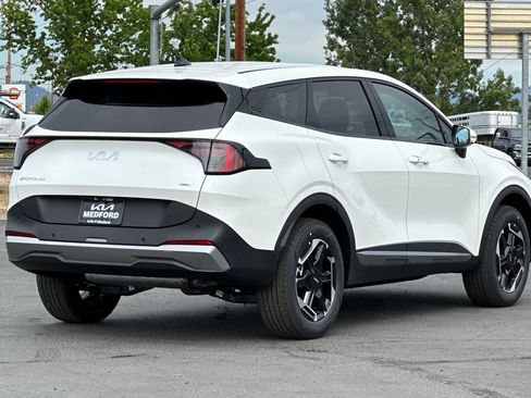 New 2026 Kia Sportage S AWD/4WD image 4
