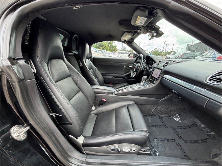 Used 2017 Porsche 718 Boxster S RWD image 36