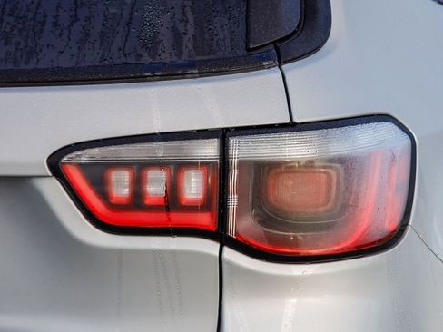 New 2026 Jeep Compass Latitude image 10