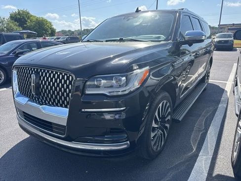 Used 2023 Lincoln Navigator L Black Label AWD/4WD image 1
