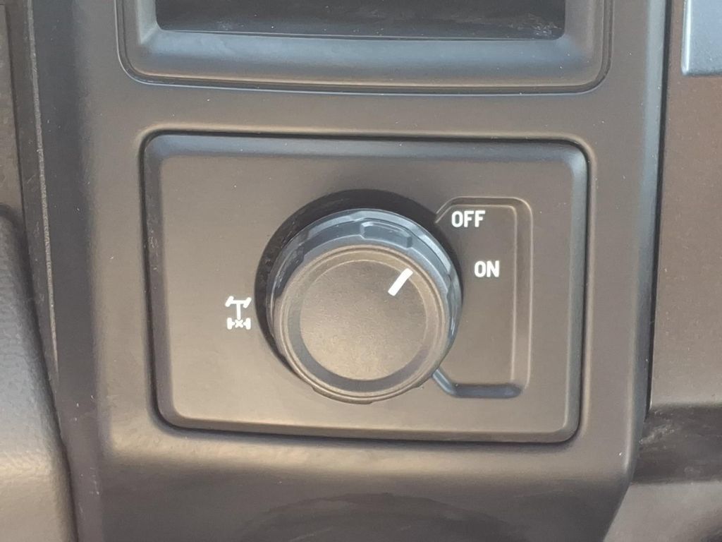 Used 2020 Ford F150 XL w/ Equipment Group 101A Mid RWD image 22