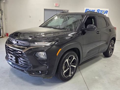 Used 2022 Chevrolet TrailBlazer RS FWD image 3
