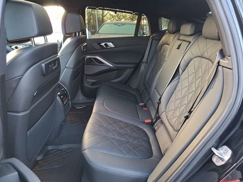 Used 2023 BMW X6 M50i w/ Executive Package image 7