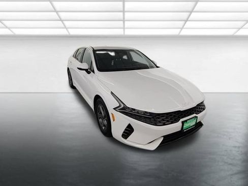 Used 2023 Kia K5 LXS FWD image 9