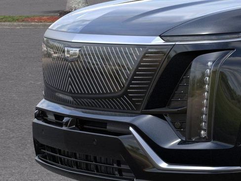 New 2027 Cadillac Vistiq Luxury AWD/4WD image 13